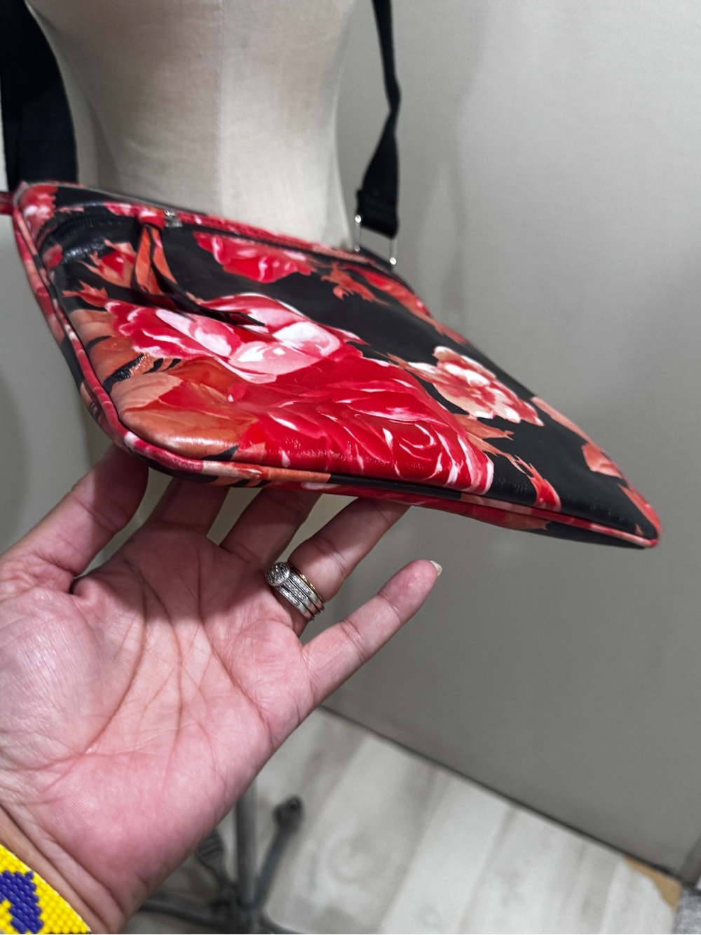 Maurizio Taiuti Black Crossbody with Red Floral Print genuine leather made Italy - Picture 7 of 12